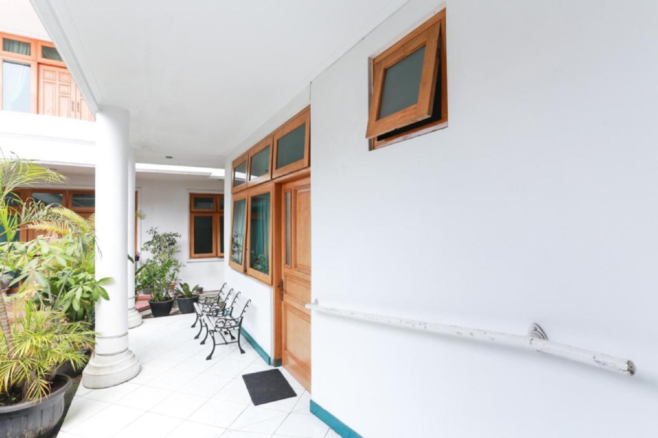 Reddoorz Syariah Near Alun Alun Magelang Bayeman Hotel Kültér fotó